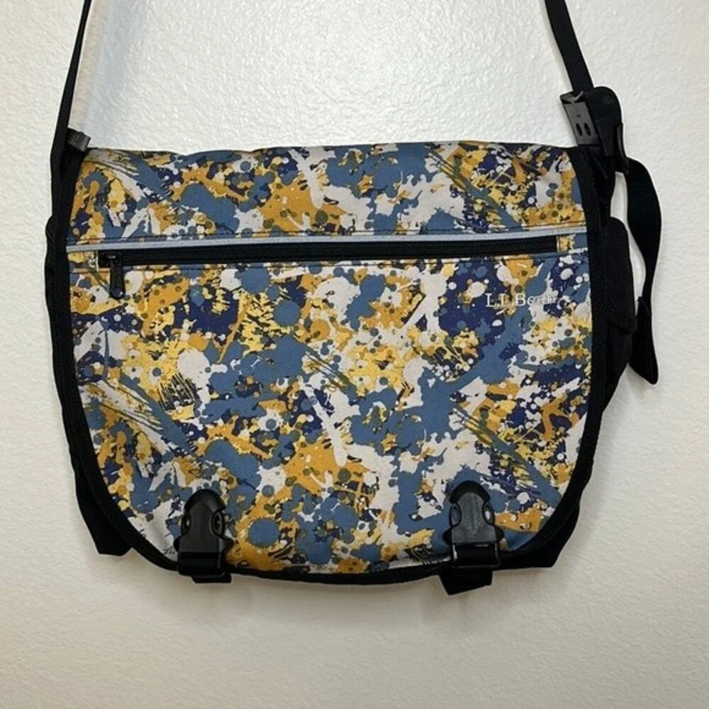 L.L. Bean Black Polyester Laptop Computer Messenger crossbody Bag paint splatter
